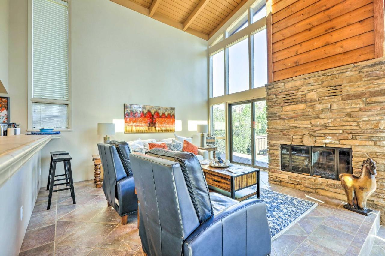 Bright Sedona Home With Deck And Mountain Views! Exterior photo